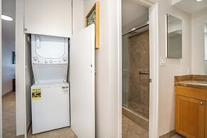 Modern & Central Oceanview Vistas