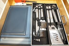 Modern & Central Oceanview Vistas