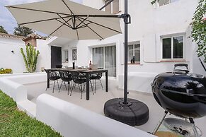 Cosy Holiday Home Near Beach