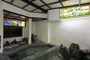 chiisana hoteru seravi