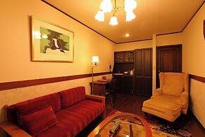 chiisana hoteru seravi