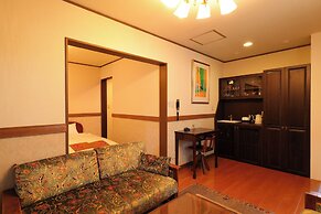 chiisana hoteru seravi