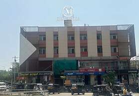 Model Grand Inn