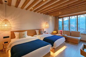 Xijiang Sanchunli Zhong Panorama Meisu