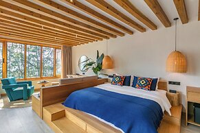 Xijiang Sanchunli Zhong Panorama Meisu