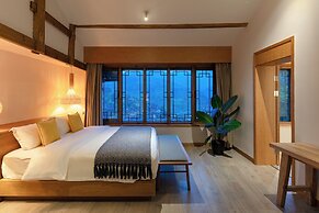 Xijiang Sanchunli Zhong Panorama Meisu