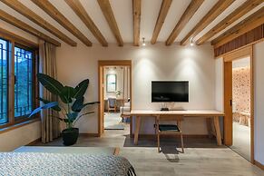 Xijiang Sanchunli Zhong Panorama Meisu