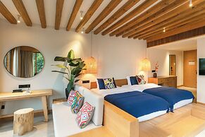 Xijiang Sanchunli Zhong Panorama Meisu