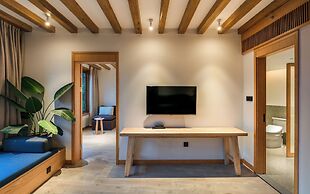 Xijiang Sanchunli Zhong Panorama Meisu