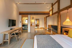 Xijiang Sanchunli Zhong Panorama Meisu