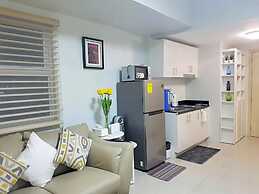 Apex At Jazz Makati - 41m2 Corner Apartment With Private Balcony City 