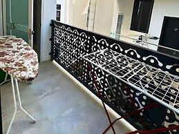 2BR Apartment With Pool and Wifi Near Airport