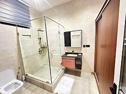 2BR Apartment With Pool and Wifi Near Airport