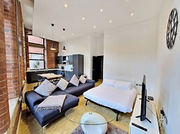 Aire Apartments - The Calls