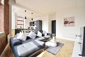 Aire Apartments - The Calls