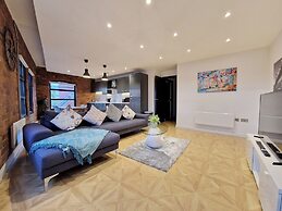 Aire Apartments - The Calls