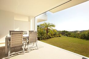 Snug Apartment With Garden