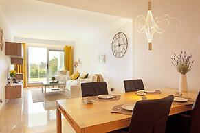 Snug Apartment With Garden