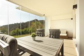 Snug Apartment With Garden