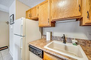 6 Mi to Skiing: Condo w/ Balcony in Fraser!