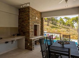 Modern & Stylish Villa With Private Pool