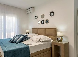 Modern & Stylish Villa With Private Pool