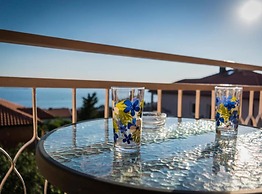 Scenic and Sunny Apartments With Sea View and Balcony