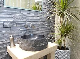 Scenic and Sunny Apartments With Sea View and Balcony