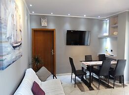 Scenic and Sunny Apartments With Sea View and Balcony