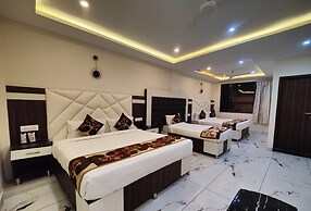 Goroomgo Mandi heights Manali