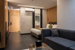 L'Avenue Hotel Apartments