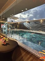 L'Avenue Hotel Apartments