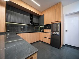 L'Avenue Hotel Apartments