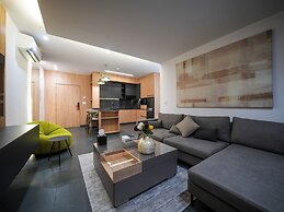 L'Avenue Hotel Apartments