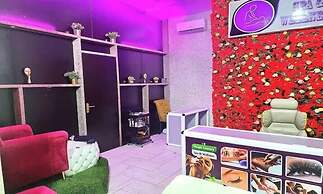 Hogis Luxury Suites and Hotel