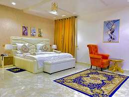 Hogis Luxury Suites and Hotel