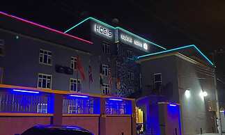 Hogis Luxury Suites and Hotel