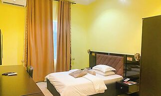 Hogis Luxury Suites and Hotel