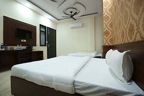 Goroomgo Shiva residency Amritsar