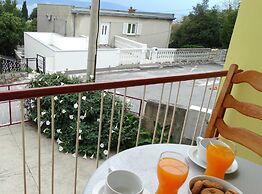 Novi Vinodolski Seafront Apartments With Balcony