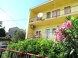 Novi Vinodolski Seafront Apartments With Balcony