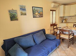 Comfortable Crikvenica Stay With Private Parking