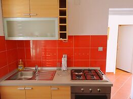 Lush and Sunny Apartment With Balcony and Sea View