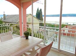 Lush and Sunny Apartment With Balcony and Sea View