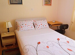 Lush and Sunny Apartment With Balcony and Sea View