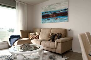 Nice Apartment With Shared Pool