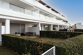 Nice Apartment With Shared Pool