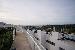 Nice Apartment With Shared Pool