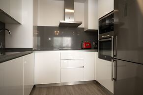 Nice Apartment With Shared Pool