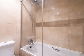 Beautiful Apartment With View